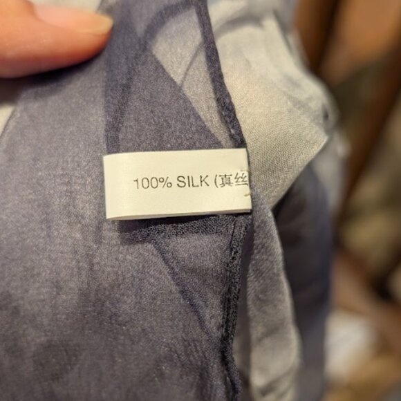 NEW Sheer 100% silk scarf/wrap - Picture 3 of 3